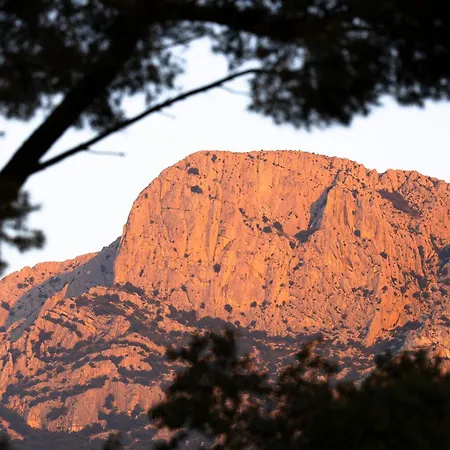 Le Relais De Saint De 3* Puyloubier